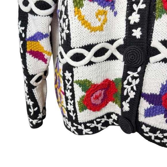 VTG 90s Crochet Knit Cardigan Floral Patchwork Boho Dopamine Dressing M - Picture 5 of 11